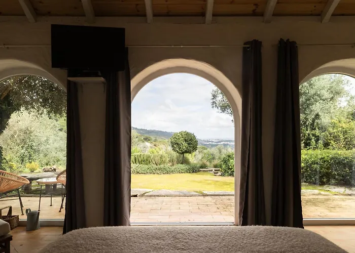 Arrabida Getaway - Jacuzzi & Mountain Views *